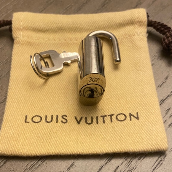 Authentic Louis Vuitton Silver padlock & key set #307 - Picture 6 of 11